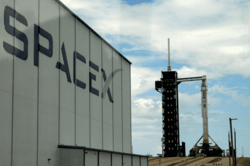 SpaceX, IPO trilionário.