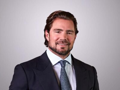Daniel Vorcaro sorrindo