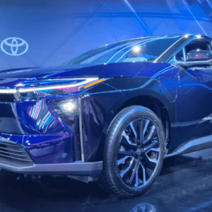 Toyota lança bZ4X no Brasil.