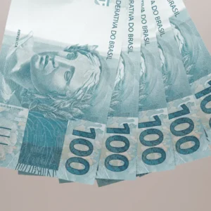 Notas de cem reais.