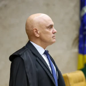 Alexandre de Moraes durante sessão no STF, em Brasília, no período em que assume a presidência interina da Corte.