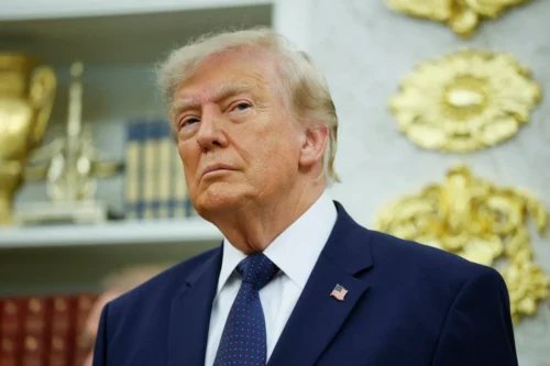 Donald Trump durante pronunciamento sobre política comercial dos Estados Unidos em imagem de arquivo.